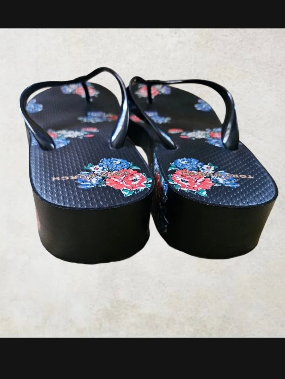 Tory Burch Women’s  Black Floral Leather Thong Wedge Platform Logo Size 9